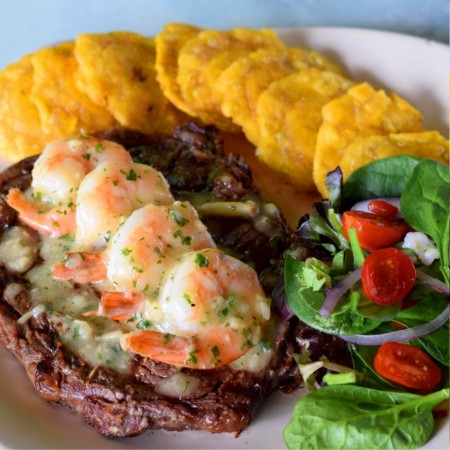 Mar y Tierra Mignon 8oz