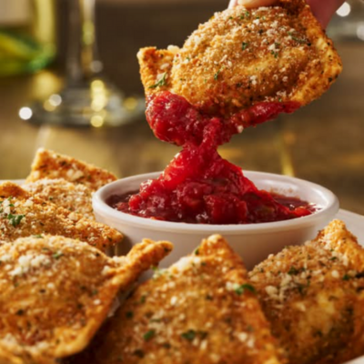 Toasted Ravioli (870 cal)