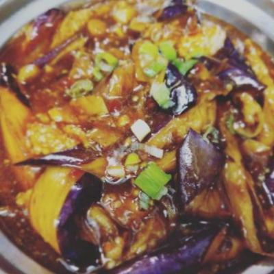 Eggplant with Spicy Bean Sauce in Hot Pot