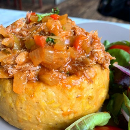 Mofongo Relleno de Jueyes