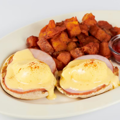 Eggs Benedict with Canadian Bacon and Hollandaise