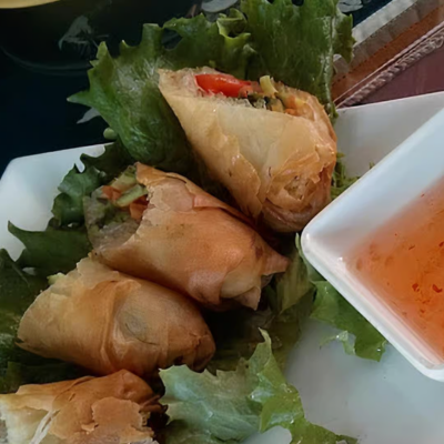 4. Por Pia Tod Spring Roll