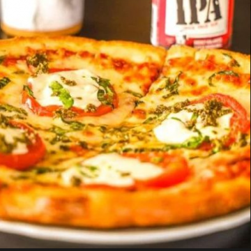 Pizza Grande Caprese