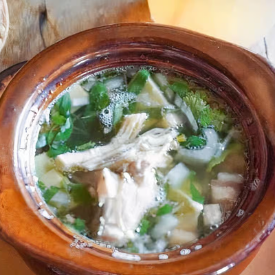 Caldo de Tlalpeno