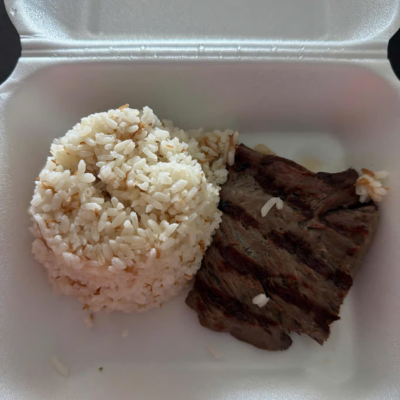 40. KID Medio Filete de Res con Papas Fritas