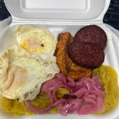 Plato Dominicano Desayuno