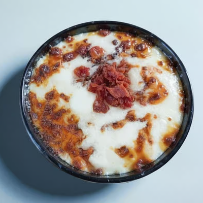 Queso Fundido con Chorizo