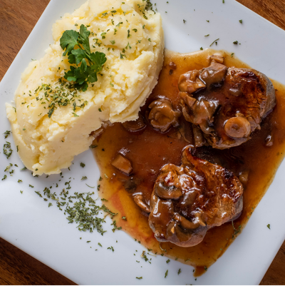 Medallones de Filete Res al Jerez con Setas Frescas