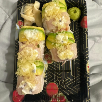 Truffle Yellowtail Roll