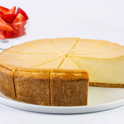 10-Inch Low-Licious Cheesecake with Strawberries
